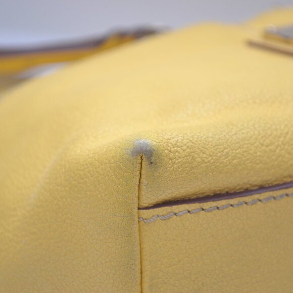 Dooney & Bourke Pebble Leather Pale Yellow Small Zipper Pocket Sac Handbag Purse - Picture 6 of 9